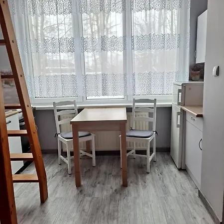 Apartament Niezależny Przy Parku Zdrojowym *